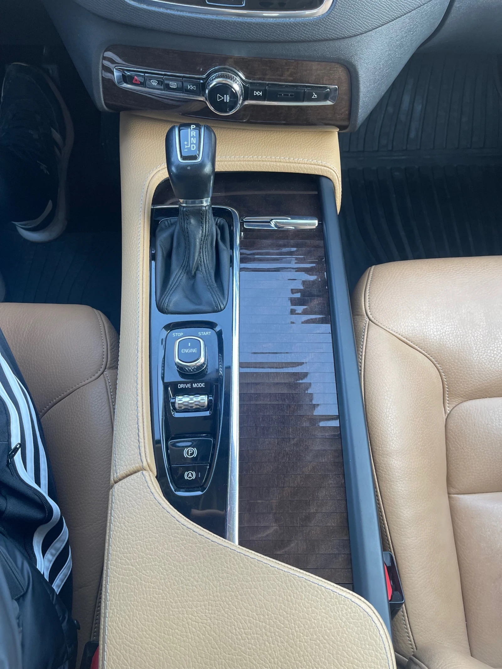 Volvo Xc90  - изображение 8