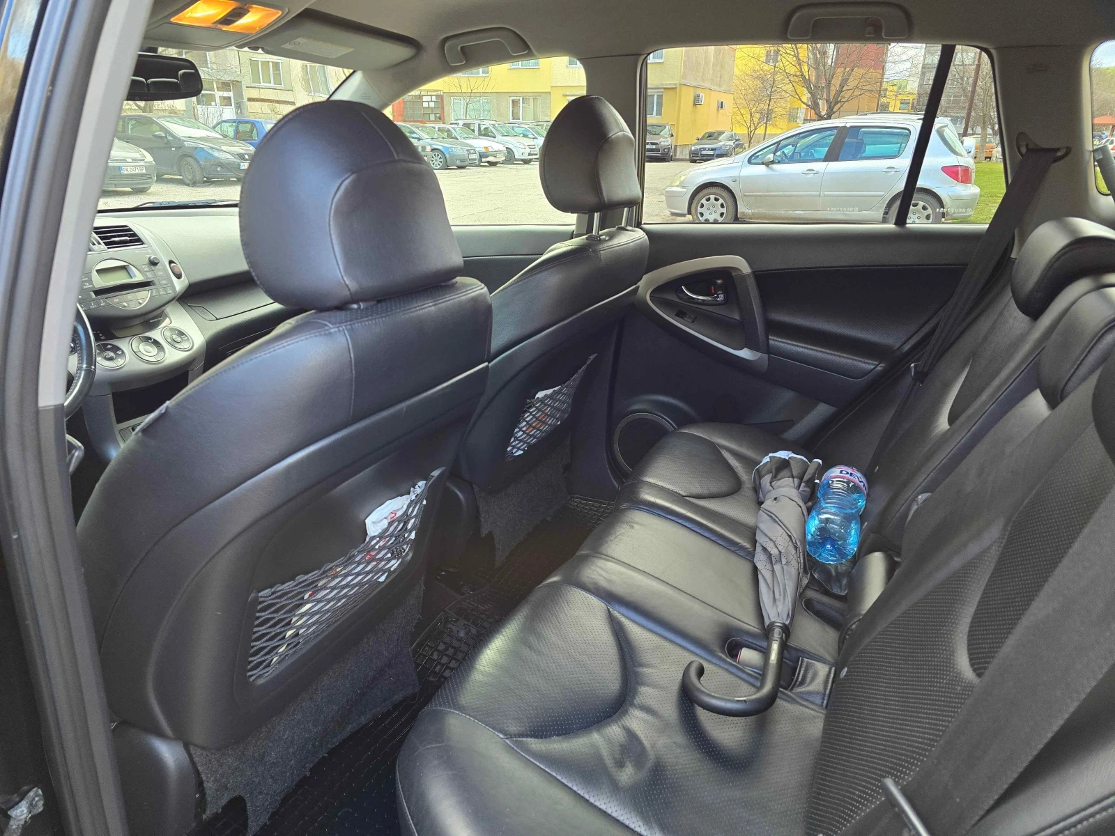 Toyota Rav4, снимка 6 - Автомобили и джипове - 54100409