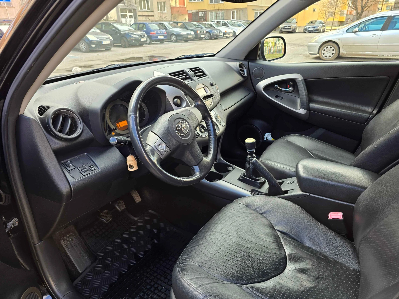 Toyota Rav4, снимка 2 - Автомобили и джипове - 54100409