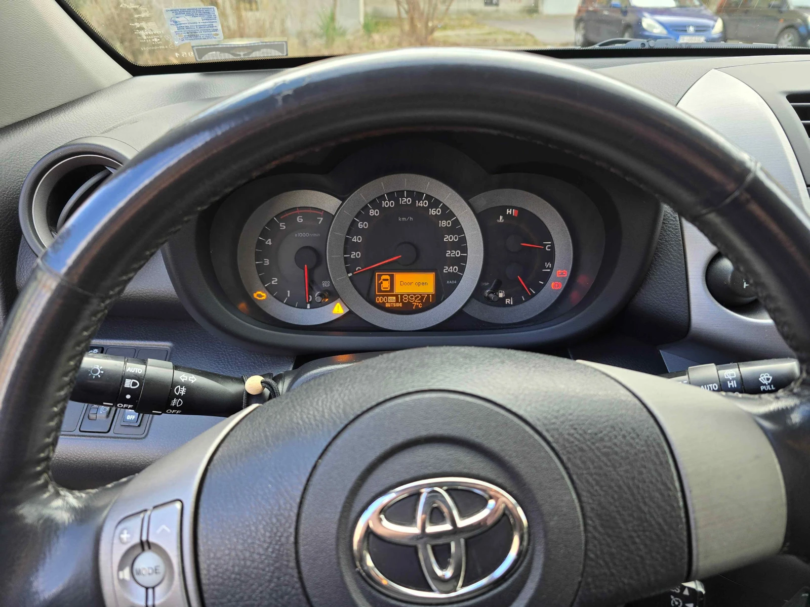 Toyota Rav4, снимка 3 - Автомобили и джипове - 54100409