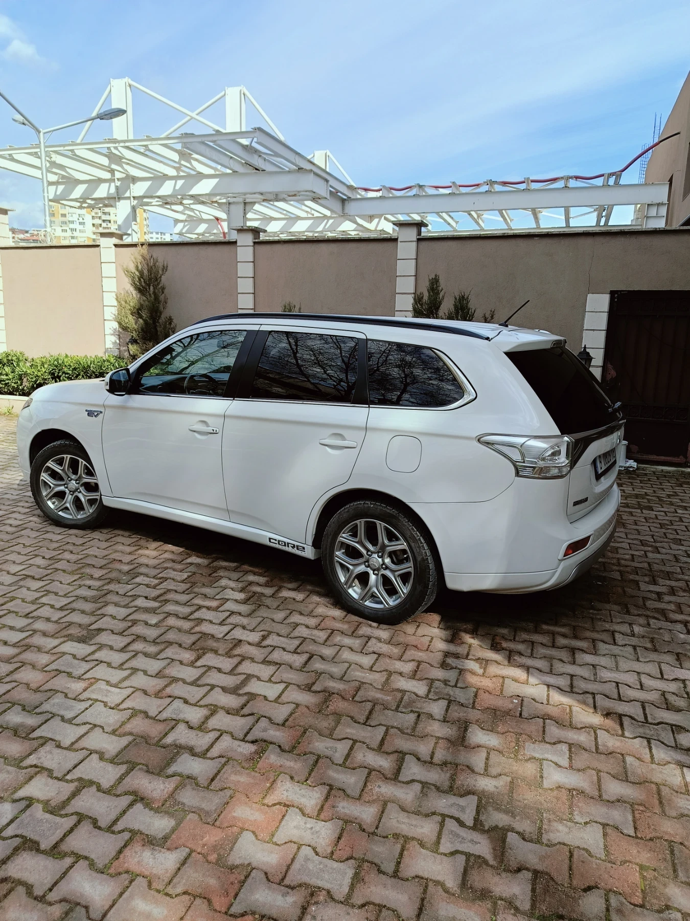 Mitsubishi Outlander 2.0 PHEV | Mobile.bg � ����������� 2