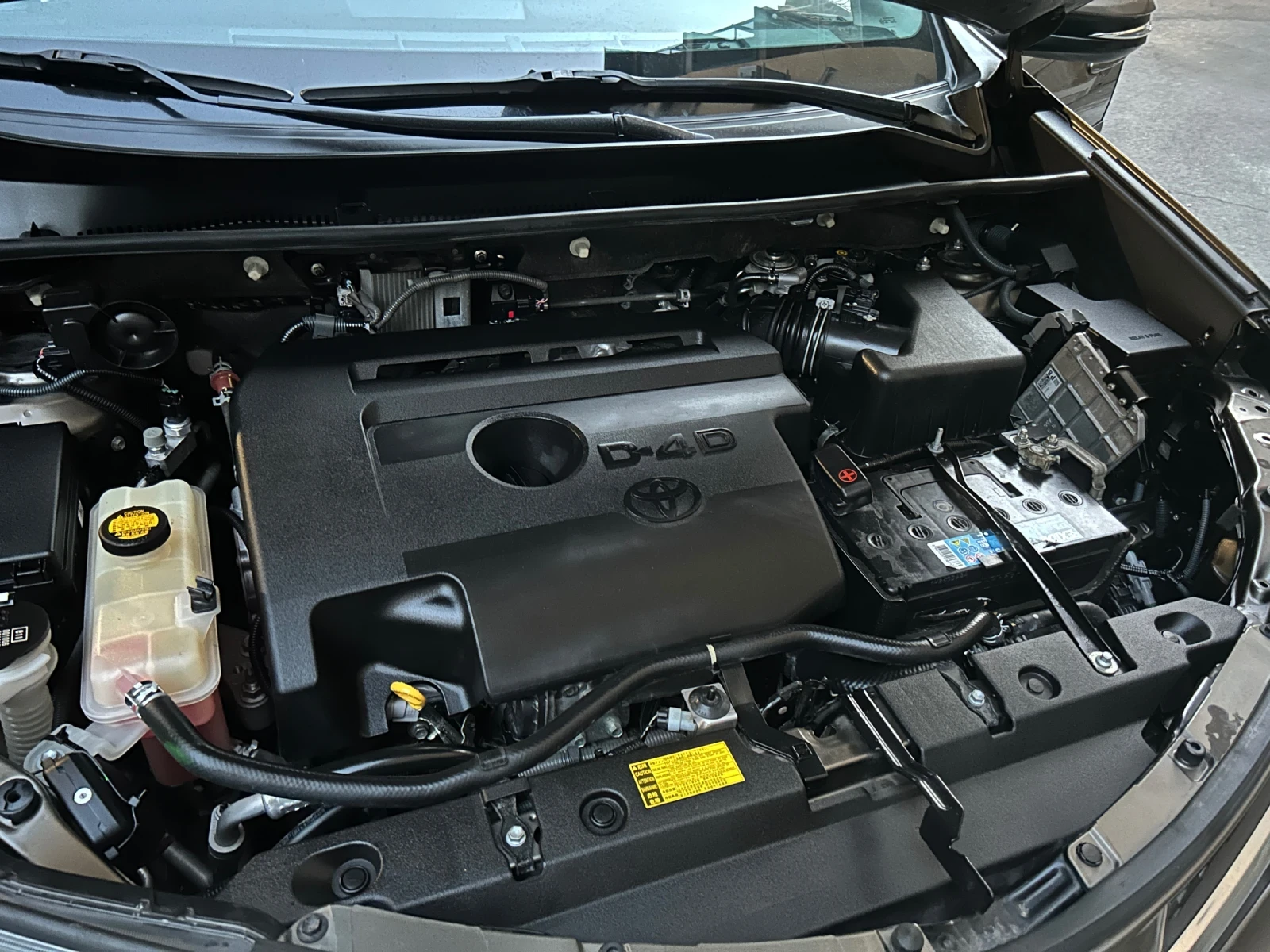 Toyota Rav4 2.0 D-4D 124к.с., ПЪЛНА СЕРВИЗНА ИСТОРИЯ !, снимка 14 - Автомобили и джипове - 55604208