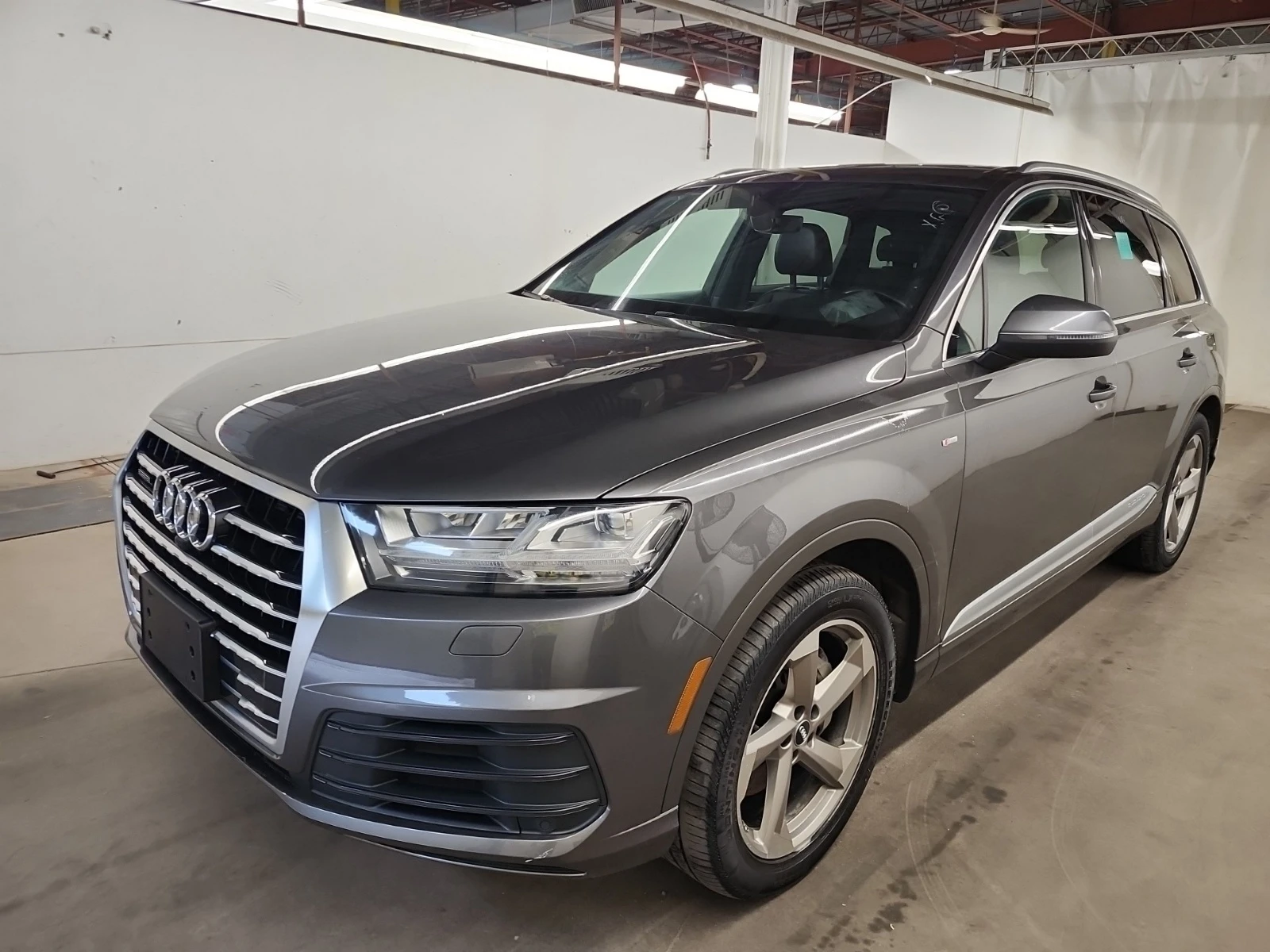 Audi Q7 PROGRESSIV * * 360 * * CARFAX * * ОБДУХВАНЕ * * 