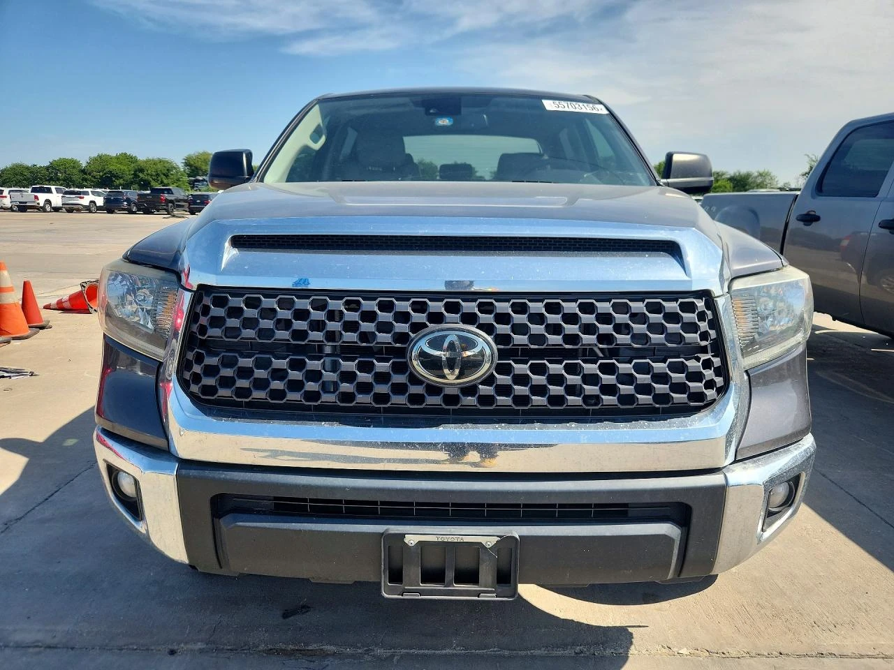 Toyota Tundra 5.7l Sr5, снимка 5 - Автомобили и джипове - 55074187