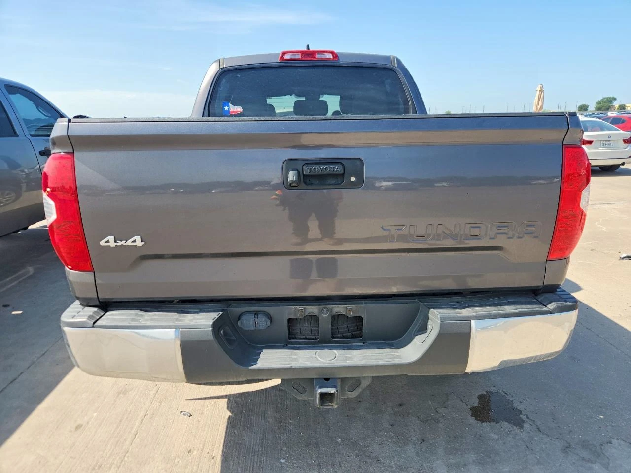 Toyota Tundra 5.7l Sr5, снимка 6 - Автомобили и джипове - 55074187