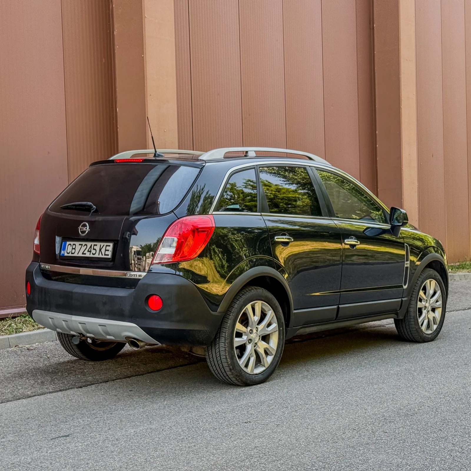 Opel Antara 2.2D Автоматик ГАРАНЦИЯ 6 МЕСЕСЦА ИЛИ 5000КМ, снимка 4 - Автомобили и джипове - 55103632