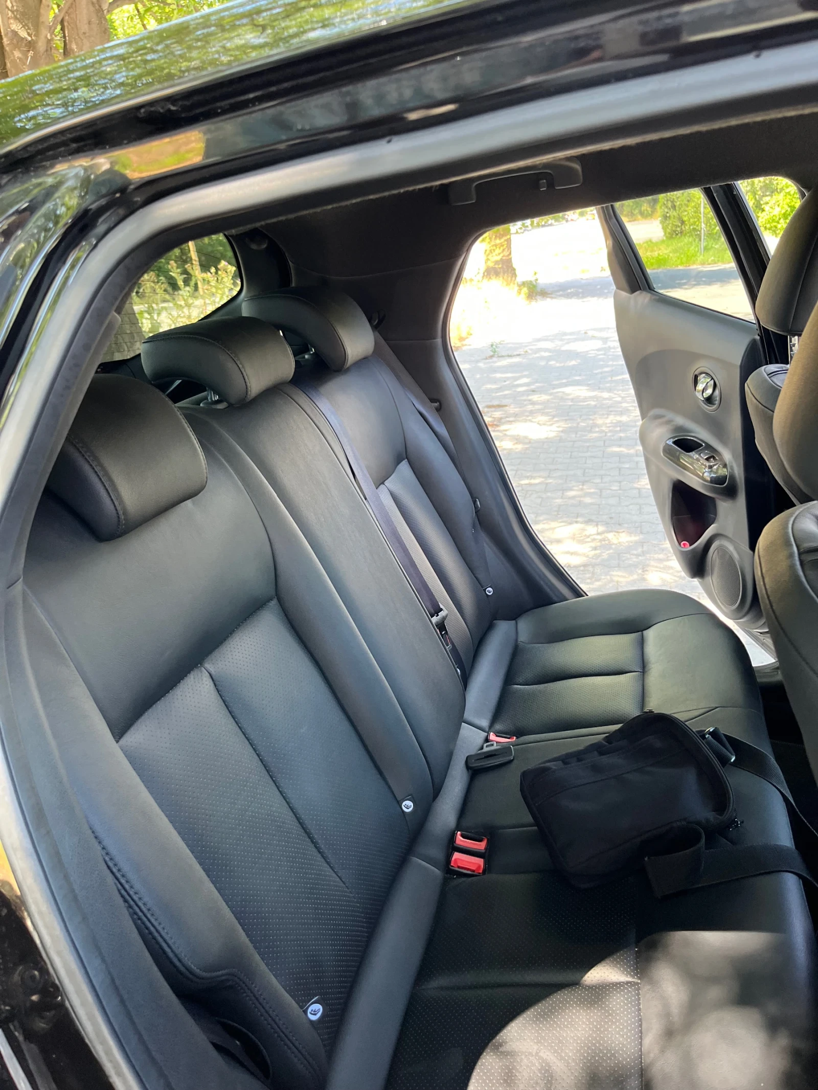 Nissan Juke 1.5 dCi, снимка 10 - Автомобили и джипове - 55435995