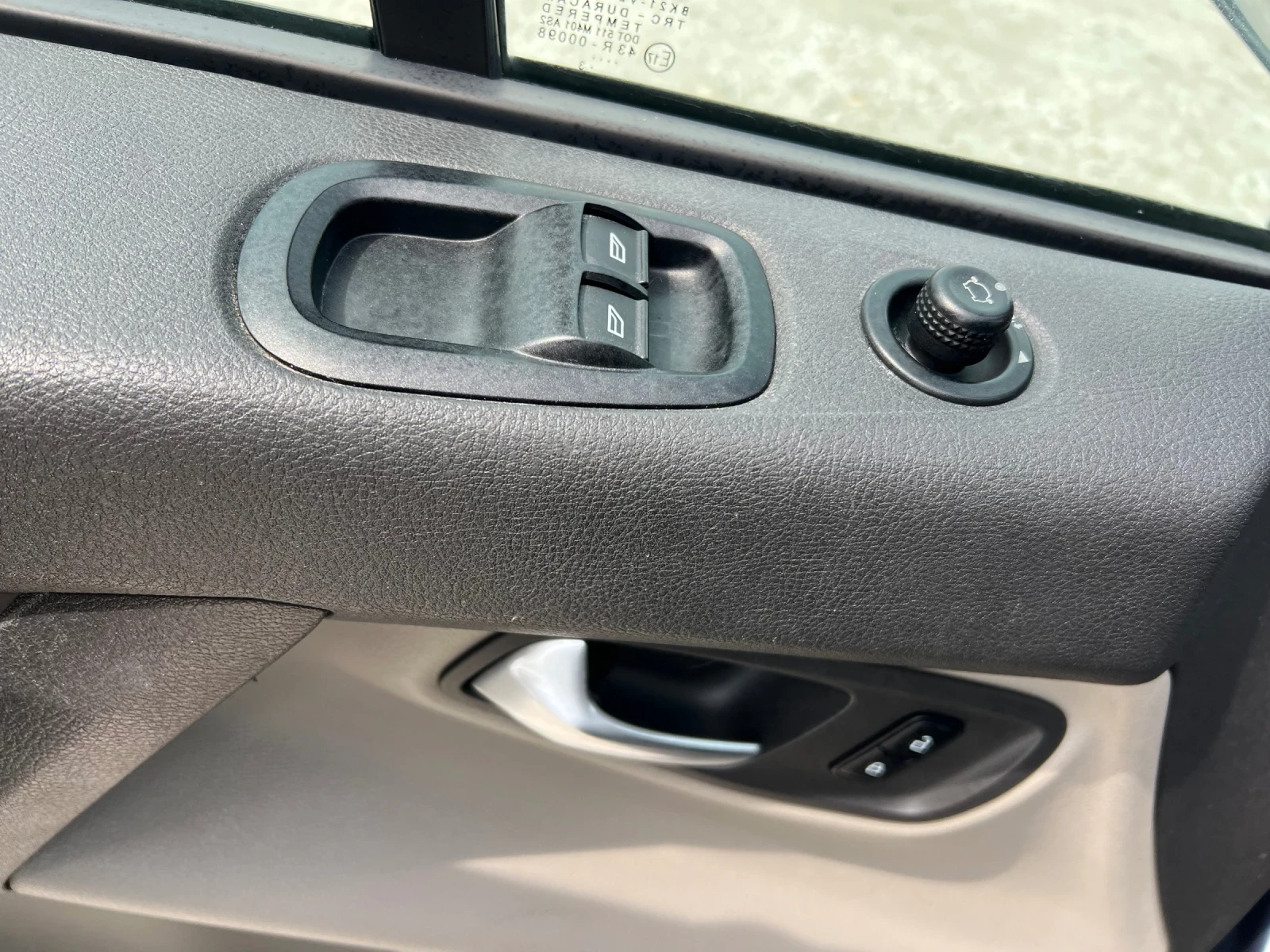 Ford Transit Custom 6 ����� | Mobile.bg � ����������� 17