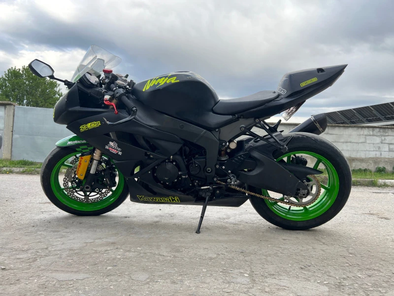 Kawasaki Ninja Zx6r 2010, снимка 7 - Мотоциклети и мототехника - 47251994