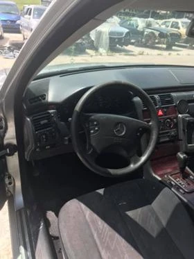 Спирачна система за Mercedes-Benz E 220, снимка 2