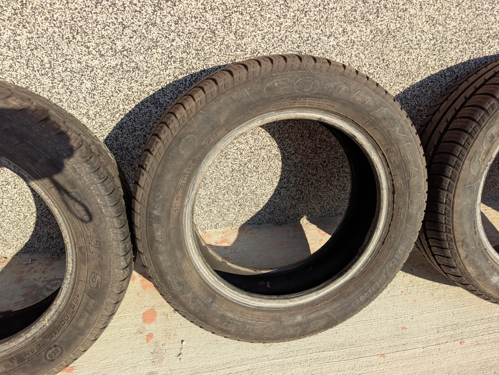 Гуми Летни 185/60R15, снимка 3 - Гуми и джанти - 55582727