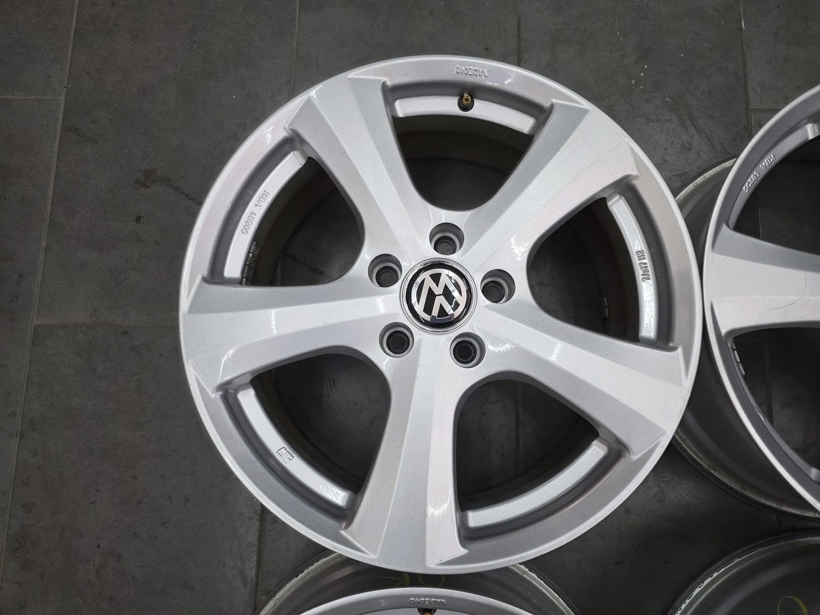 Джанти за VW, снимка 3 - Гуми и джанти - 56729916