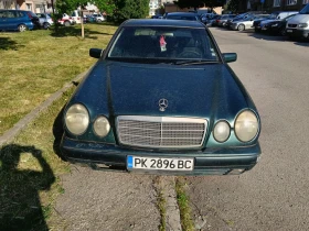 Mercedes-Benz E 200, снимка 4