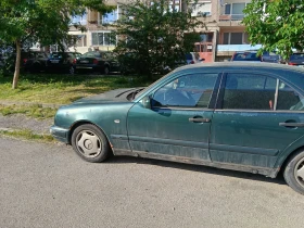 Mercedes-Benz E 200, снимка 6