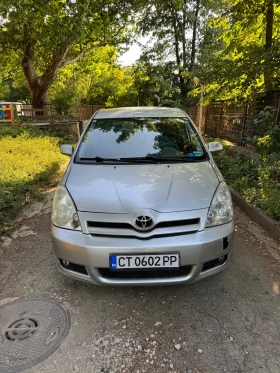 Обява за продажба на Toyota Corolla verso 2.0D4D ~4 300 лв. - изображение 1