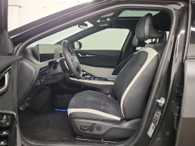 Обява за продажба на Kia EV6 * LONG RANGE W/GT-LINE PKG 1* * АвтоКредит*  ~67 399 лв. - изображение 8
