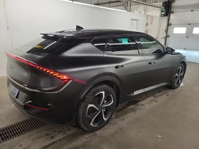 Обява за продажба на Kia EV6 * LONG RANGE W/GT-LINE PKG 1* * АвтоКредит*  ~67 399 лв. - изображение 2