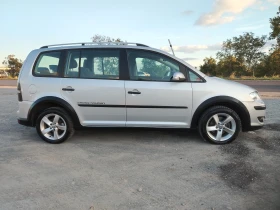 VW Touran TDI CROSS / АВТОМАТИК / 6+ 1 МЕСТА / НАВИГАЦИЯ - 10499 лв. / 5368.05 € - 28534981 4
