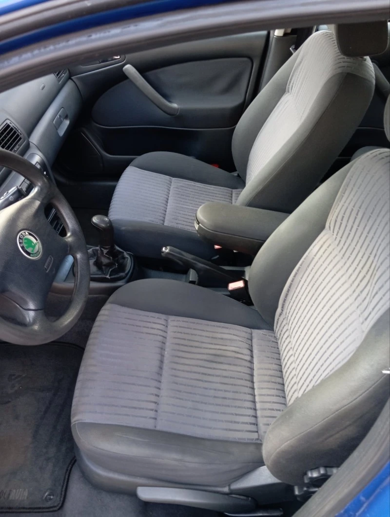 Skoda Octavia 1.8Т , снимка 7 - Автомобили и джипове - 43606416