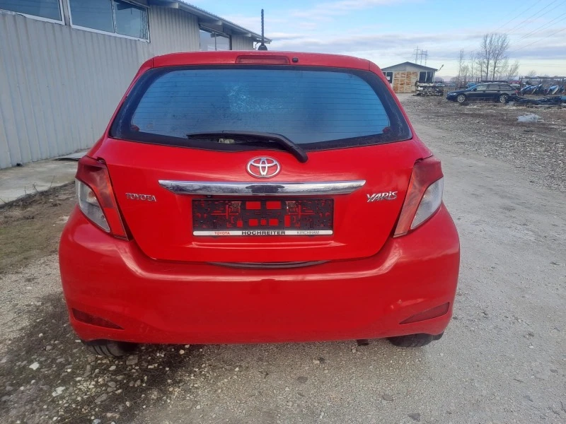 Toyota Yaris 1.3vvt-i, снимка 4 - Автомобили и джипове - 46560696