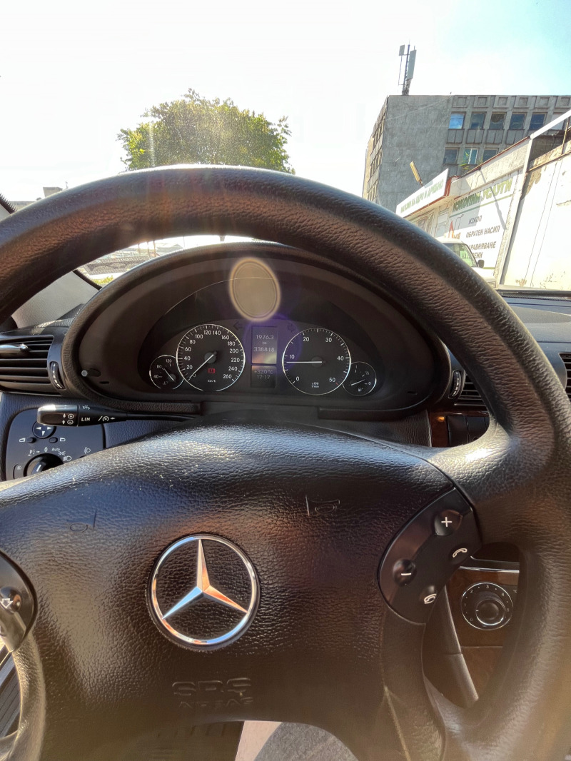 Mercedes-Benz C 200 W203, снимка 16 - Автомобили и джипове - 46191737