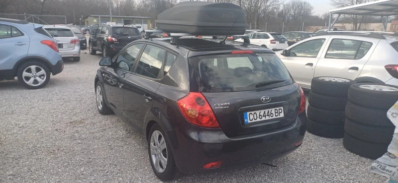 Kia Ceed 1.6 avtomatik, снимка 10 - Автомобили и джипове - 48141665