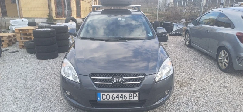 Kia Ceed 1.6 avtomatik, снимка 2 - Автомобили и джипове - 48141665