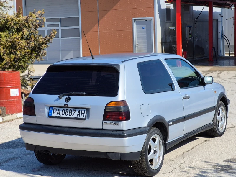 VW Golf 2.0 GTI Бензин/Клима, снимка 4 - Автомобили и джипове - 49298773