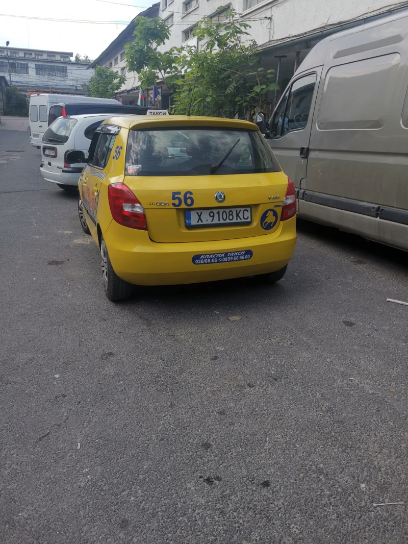 Skoda Fabia, снимка 2 - Автомобили и джипове - 51493882