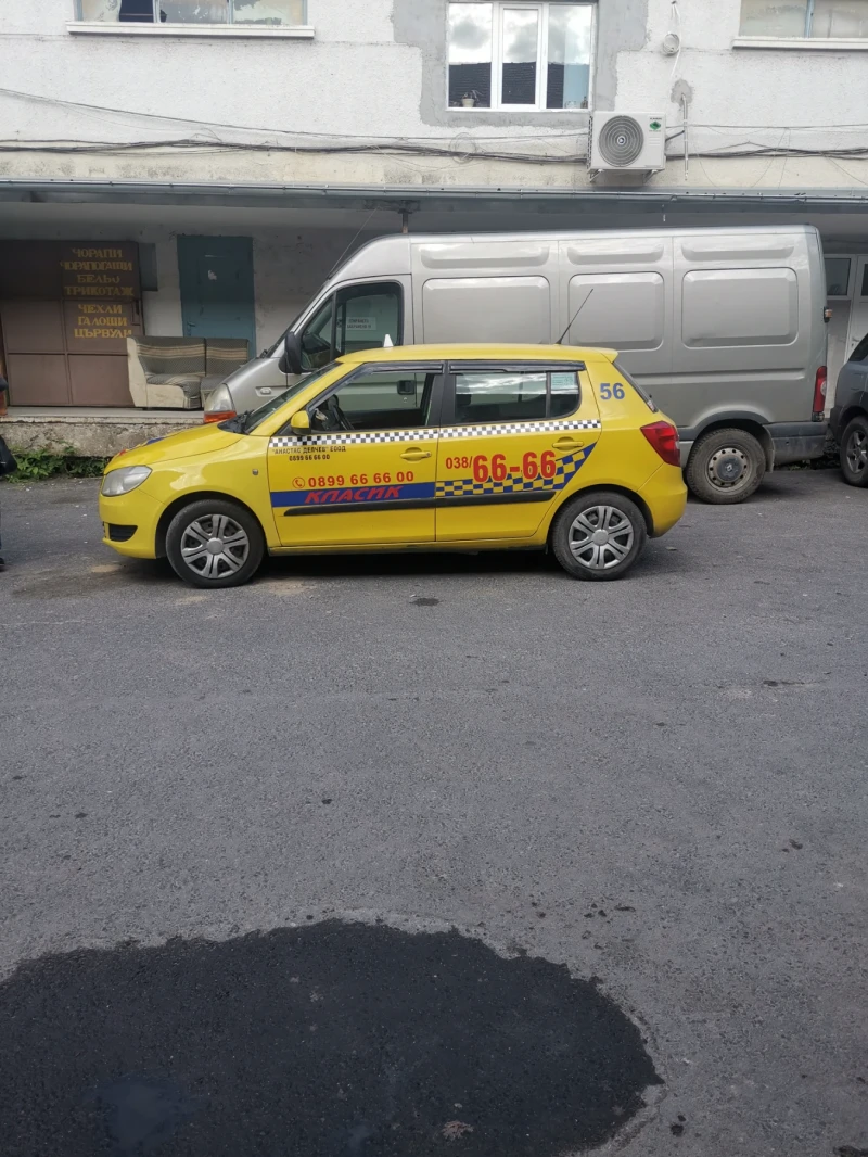 Skoda Fabia, снимка 5 - Автомобили и джипове - 51493882