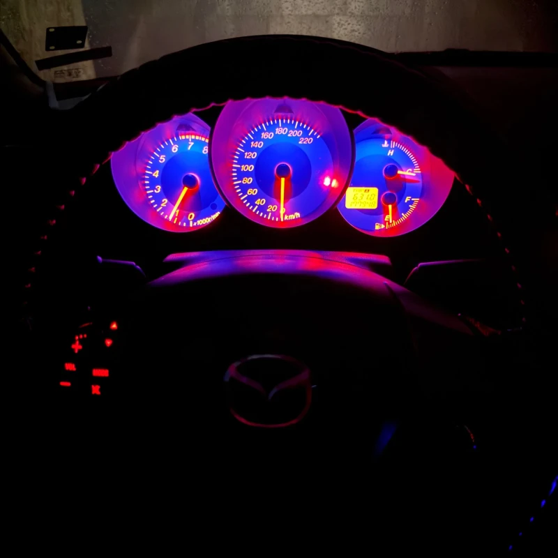 Mazda 3 1.6, снимка 13 - Автомобили и джипове - 52191626