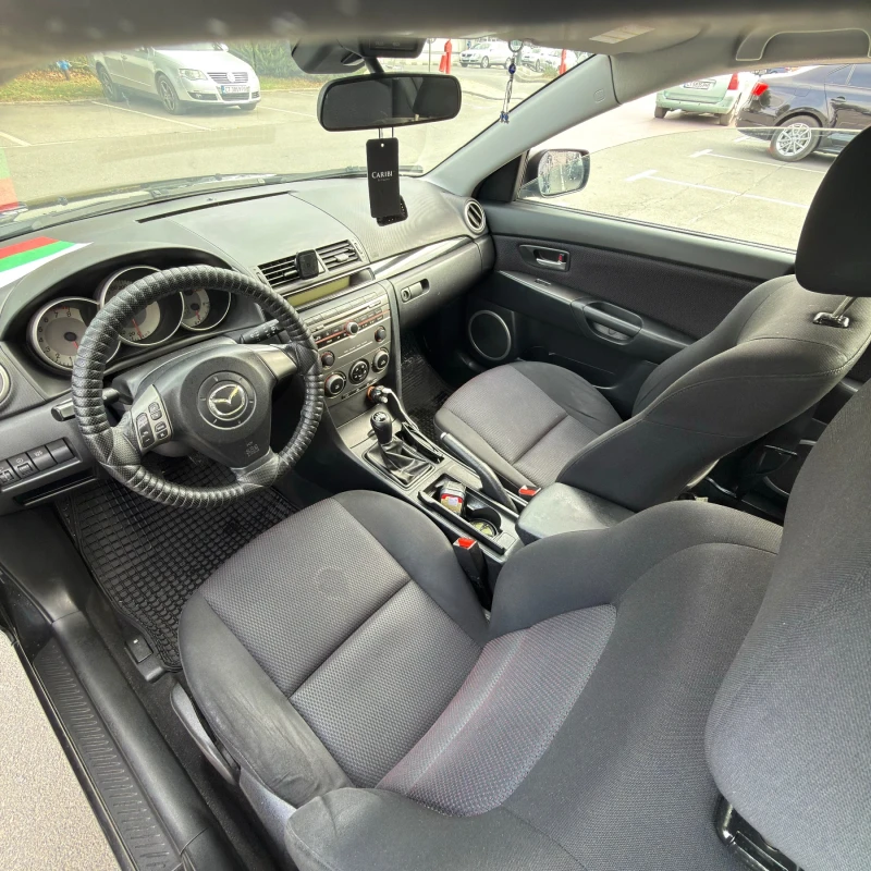 Mazda 3 1.6, снимка 9 - Автомобили и джипове - 52191626