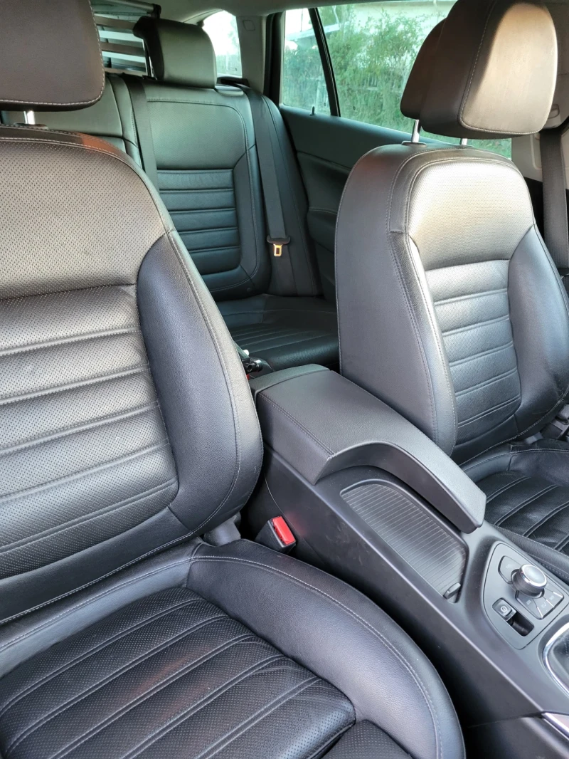 Opel Insignia Sport, снимка 5 - Автомобили и джипове - 52282110