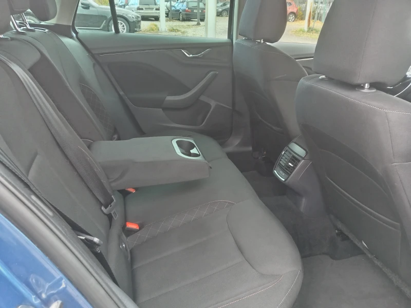 Skoda Scala TSI, снимка 9 - Автомобили и джипове - 52361398