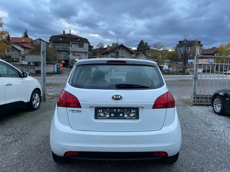 Kia Venga 1.4 GAZ, снимка 4 - Автомобили и джипове - 52367250