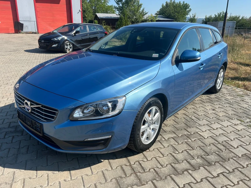 Volvo V60 1.6 D2, снимка 2 - Автомобили и джипове - 52803754