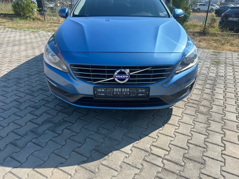 Volvo V60 1.6 D2, снимка 4 - Автомобили и джипове - 52803754
