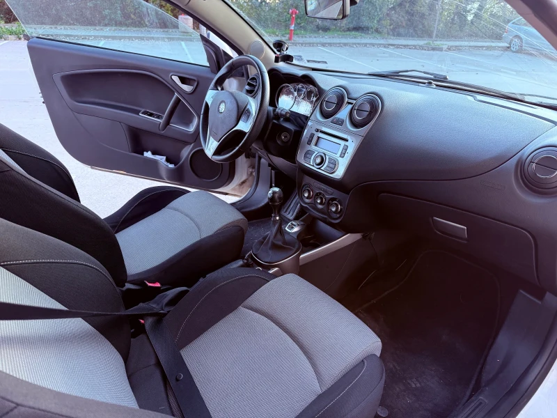 Alfa Romeo MiTo, снимка 13 - Автомобили и джипове - 53053222