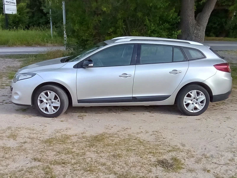 Renault Megane 1.5 dci, снимка 4 - Автомобили и джипове - 53059173