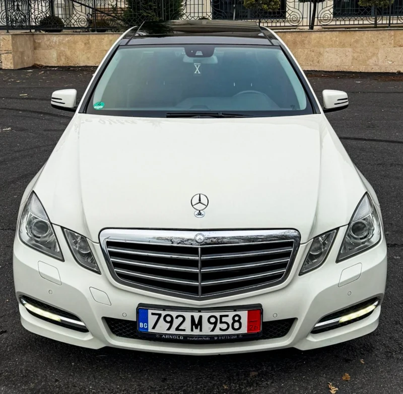 Mercedes-Benz E 350 CDI AMG LINE ГЕРМАНИЯ ПАНОРАМА , снимка 2 - Автомобили и джипове - 53170562