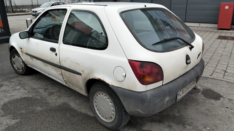 Ford Fiesta 1.3 efi, снимка 4 - Автомобили и джипове - 53592513