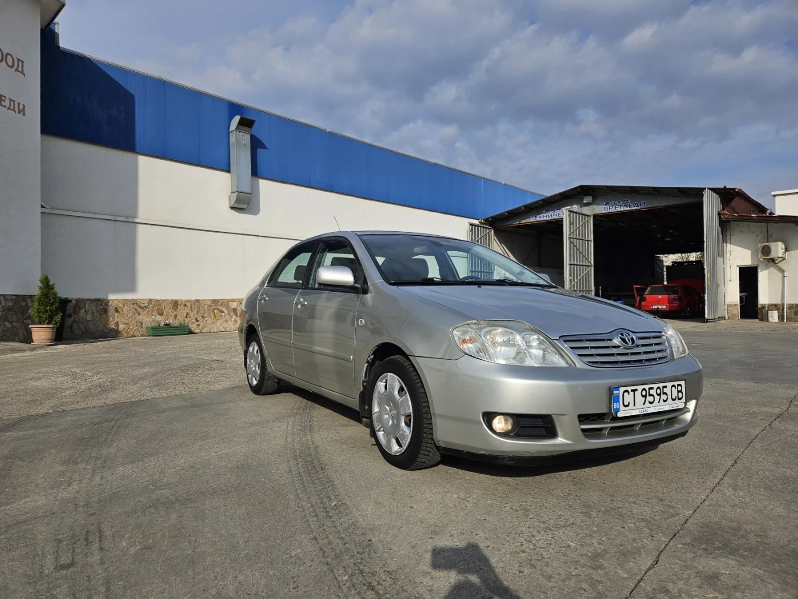 Toyota Corolla 1.4VVti седан, снимка 1