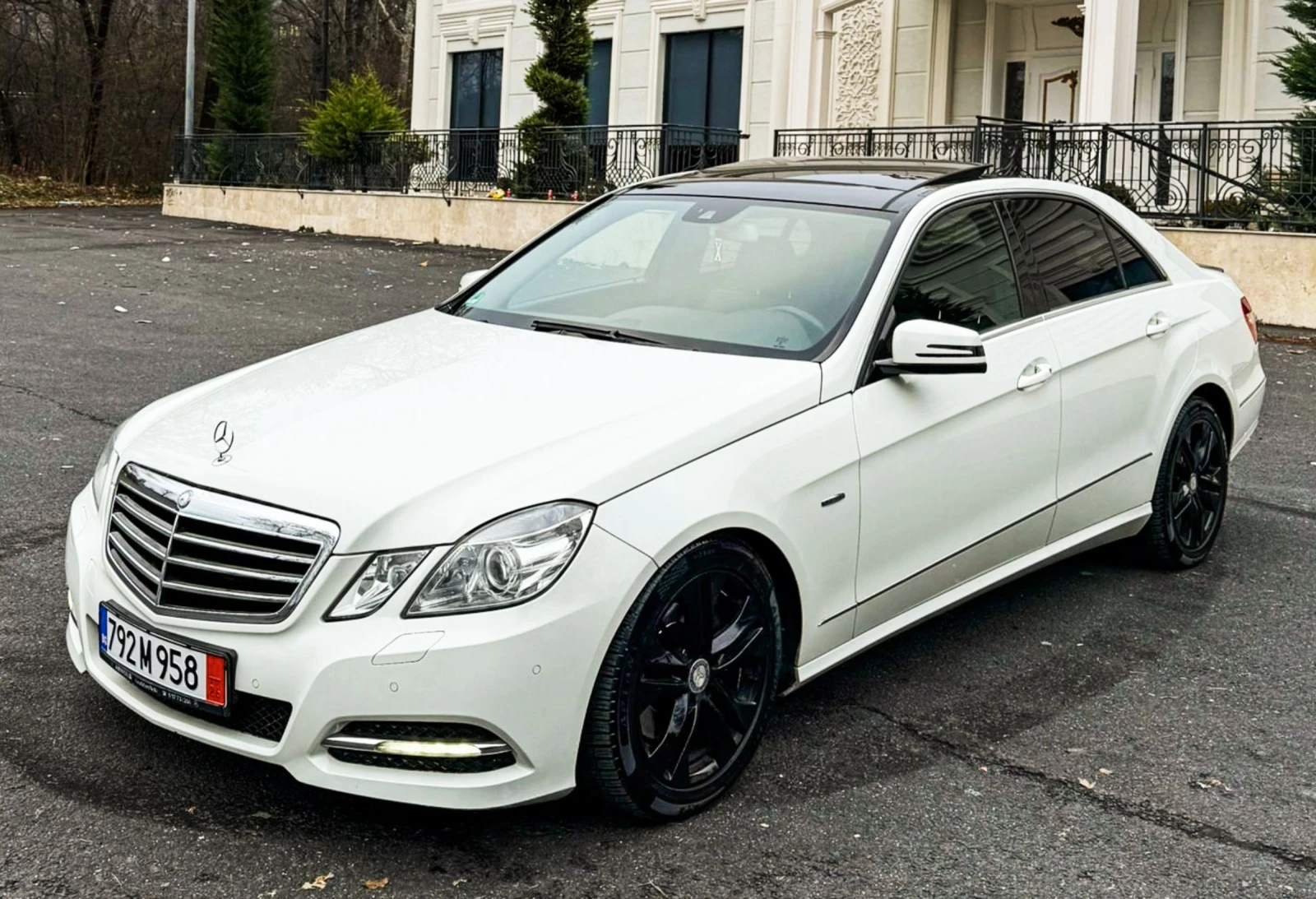 Mercedes-Benz E 350 CDI AMG LINE ГЕРМАНИЯ ПАНОРАМА , снимка 1