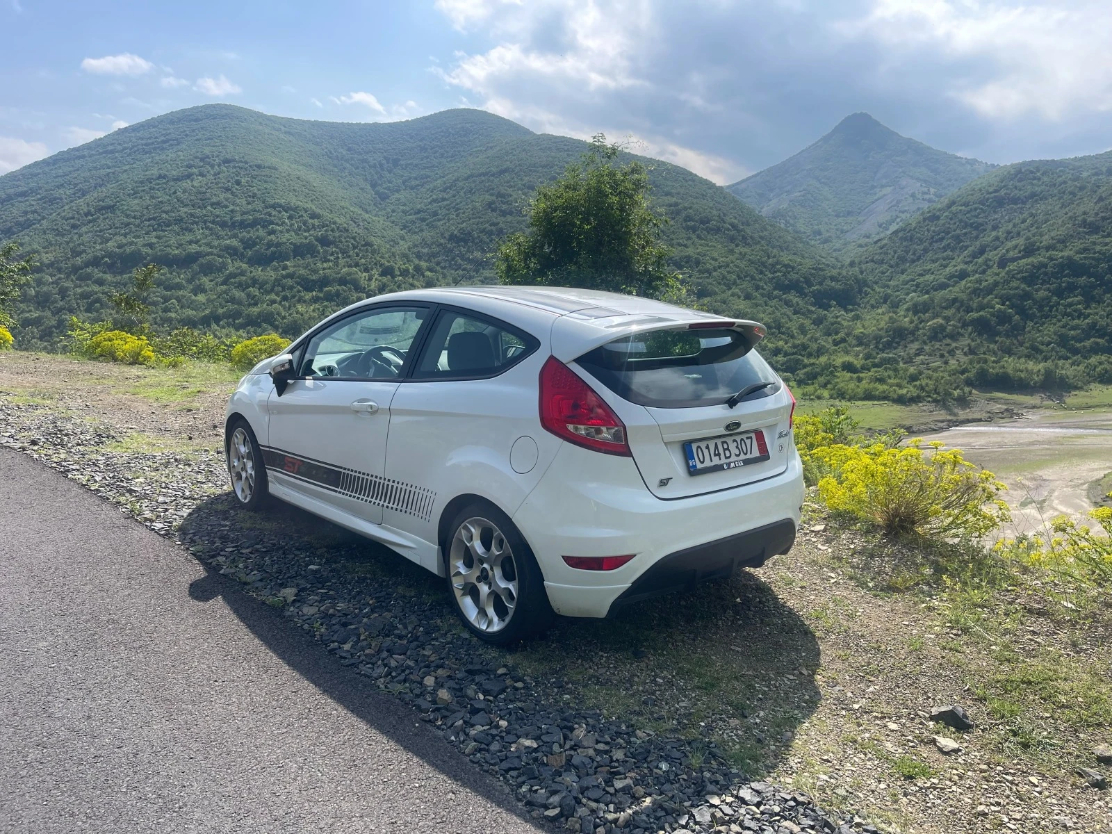 Ford Fiesta 1, 6 ST Line 120ps Titanium - изображение 6