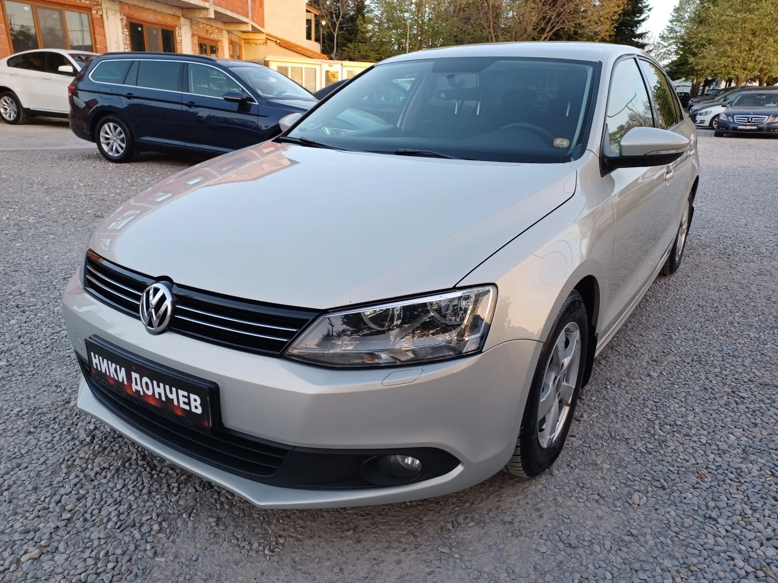 VW Jetta 1.6-105 TDI 1 СОБСТВЕНИК ! Реални км!Пълна сервизн | Mobile.bg — изображение 1