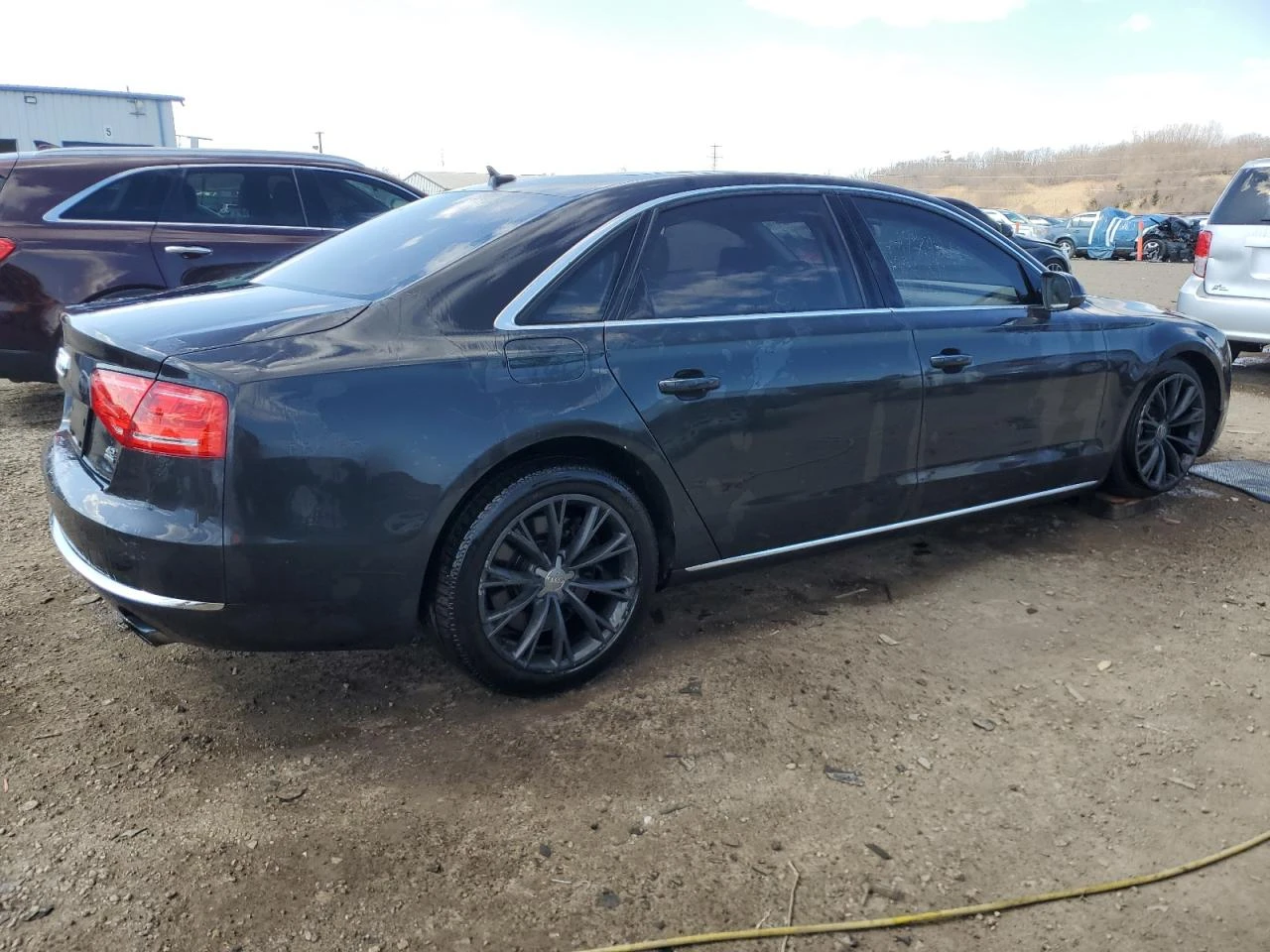 Audi A8 4.2* V8* FULL* LED* МАСАЖ* ОБДУХВАНЕ* КАМЕРА* КЕЙК - изображение 2