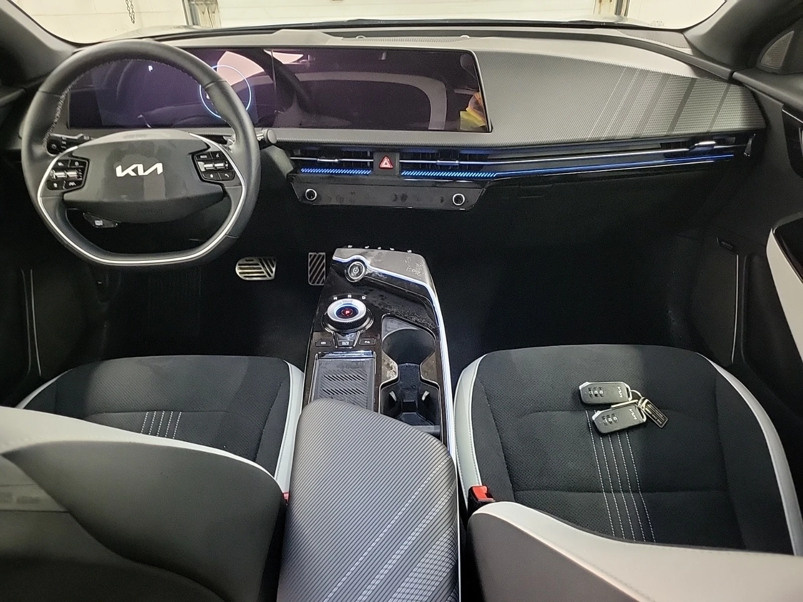 Kia EV6 * LONG RANGE W/GT-LINE PKG 1* * АвтоКредит*  - изображение 10