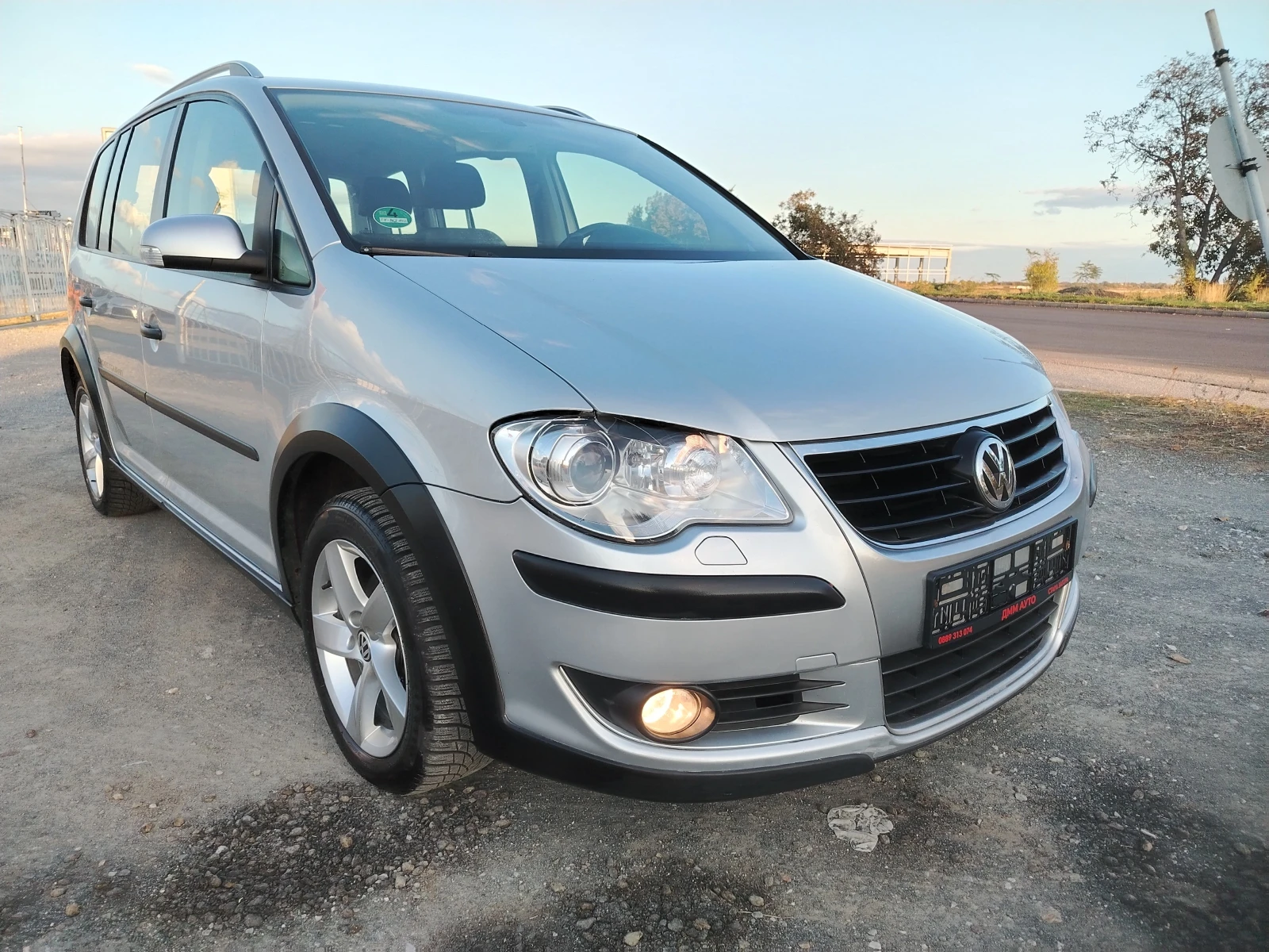 VW Touran TDI CROSS / АВТОМАТИК / 6+ 1 МЕСТА / НАВИГАЦИЯ - изображение 3