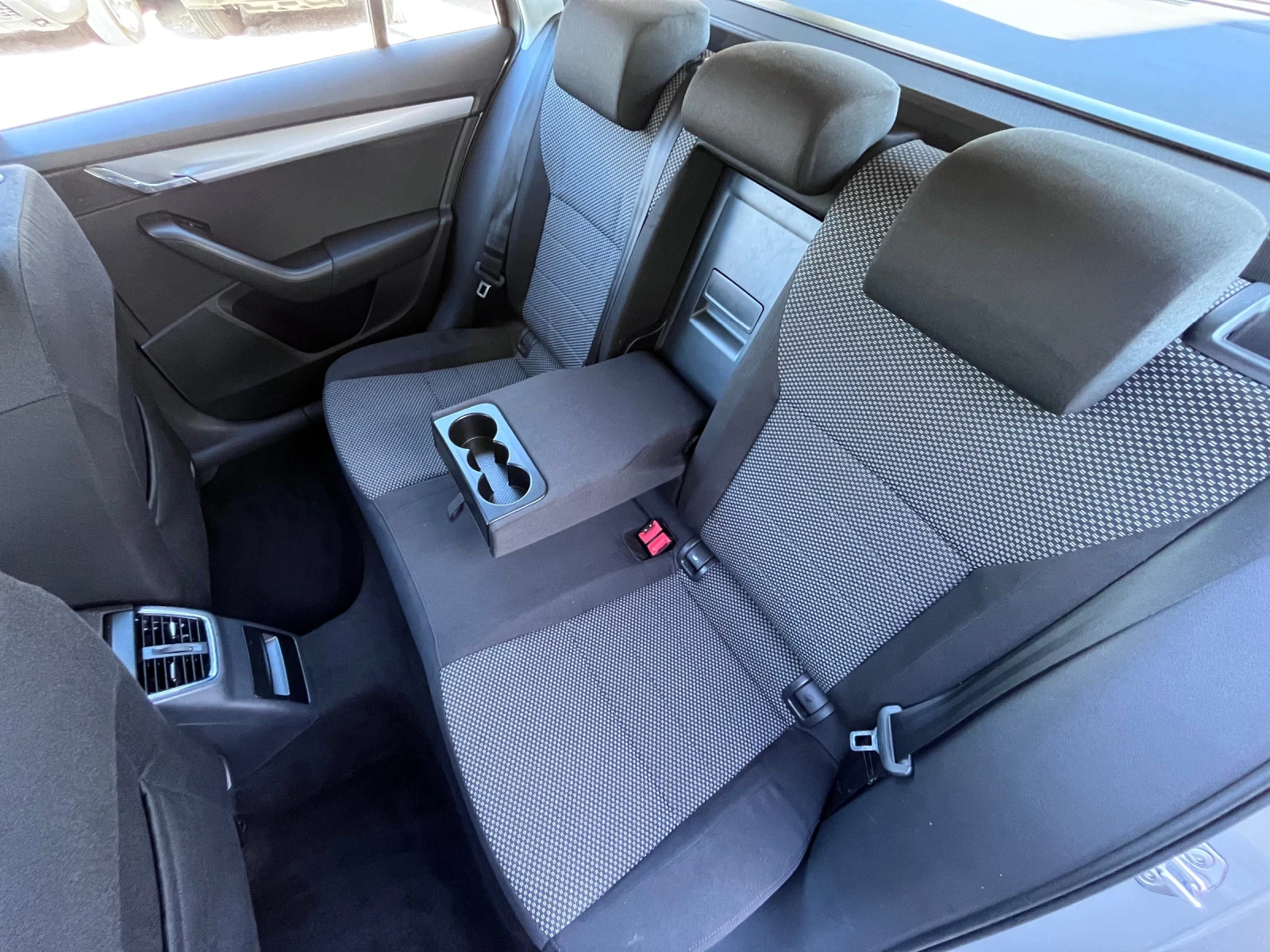 Skoda Octavia 1.4TSI G-Tec / Navi / 175.000km | Mobile.bg   12