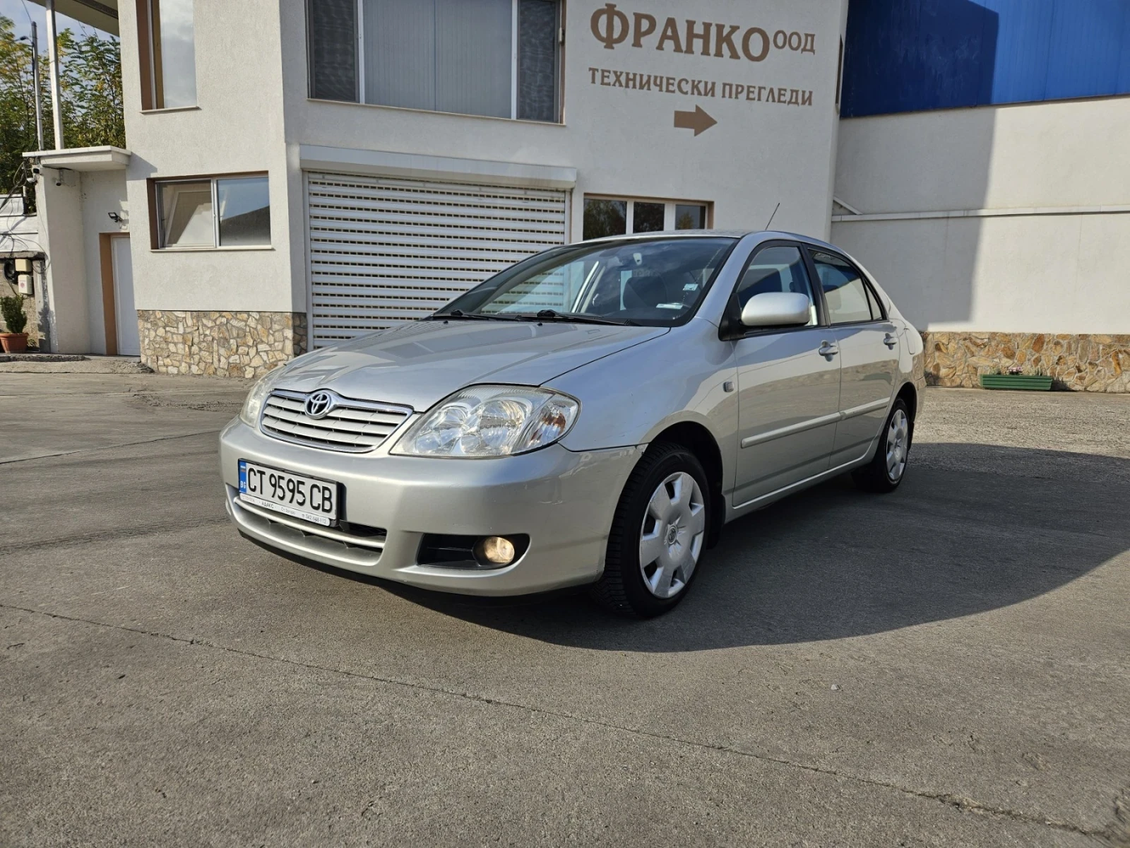 Toyota Corolla 1.4VVti седан - изображение 3